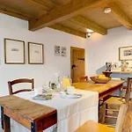 Appartement Loft Im Kuenstlerhaus