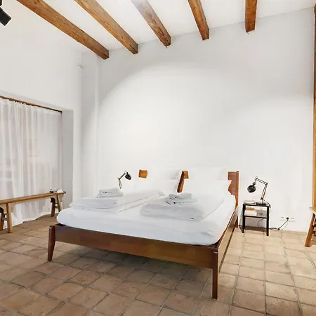 Loft Im Kuenstlerhaus * Ригель
